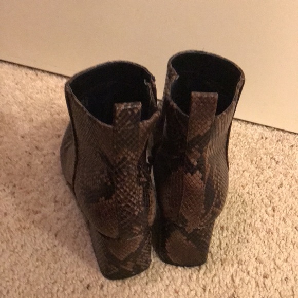 Snake print booties - Picture 2 of 7